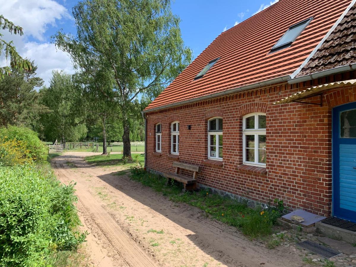 Forsthaus Zartwitzer Huette Apartment Рехлин Екстериор снимка